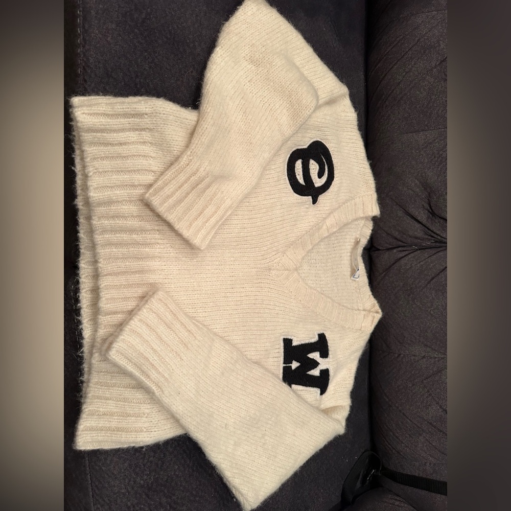 Off white sweater
